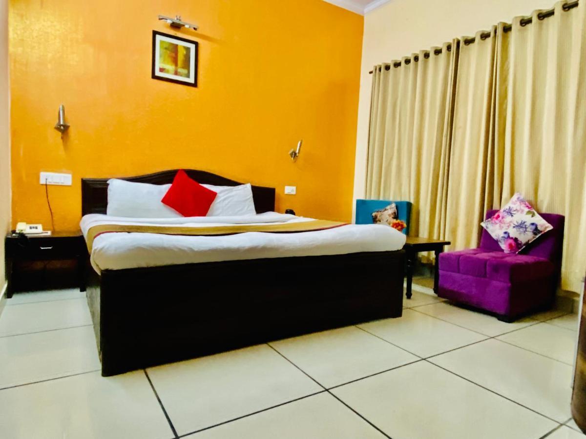 Hotel Aachman Regency Shimla Dış mekan fotoğraf